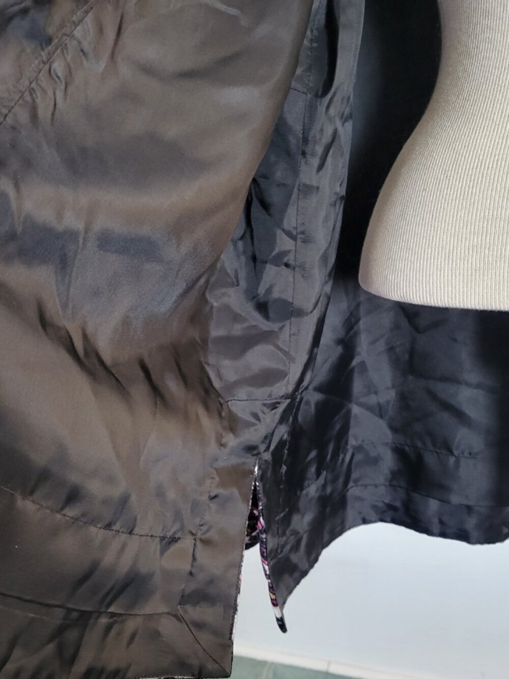 Laura Ashley Exquisite Art-to-Wear Black Velvet Paisley Lined Jacket - Picture 11 of 15